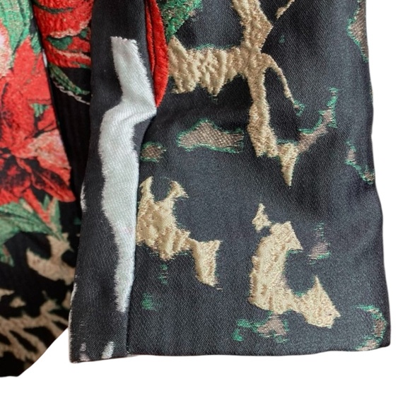 CHICO’s Tropical Tapestry Embroidery Long Blazer in Black/Red/Gold Size 3 (16) - Picture 5 of 7